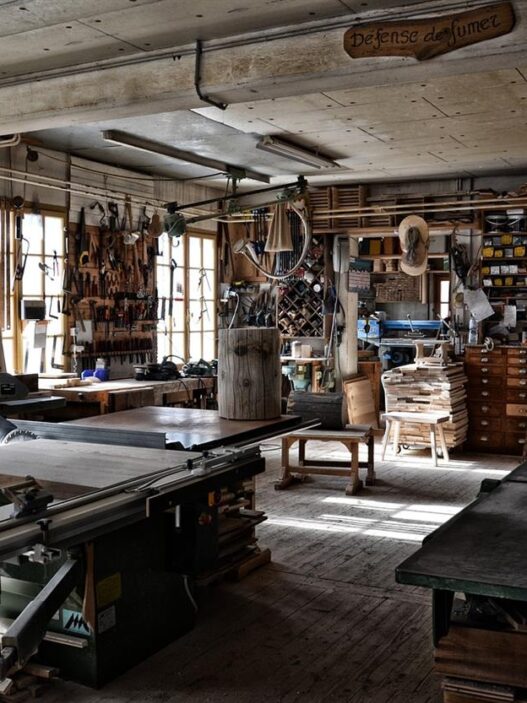 From garden tools to workshop essentials, a cluttered shed can easily become overwhelming. Smart Tool Shed Solutions provides products and systems that help homeowners, DIYers, and hobbyists transform disorganized storage into functional, easy-to-access spaces. This review looks at the standout services and products that make shed organization simpler and more effective.